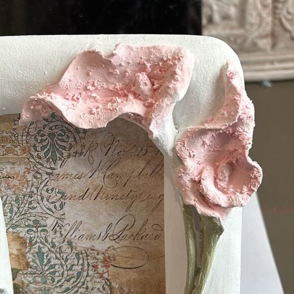 Calla Lily  3 X 5 Hand Painted Picture Frame Decor - Picture 3 of 8